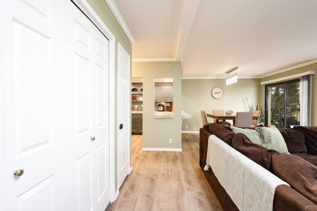 Chic Condo Steps From Petco Park San Diego Exteriör bild